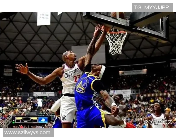 国王队与湖人激战正酣NBA季后赛精彩对决引发球迷热议 国王队与湖人激战正酣NBA季后赛精彩对决引发球迷热议